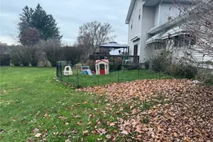 34 Iroquois St, Struthers, OH 44471 - Photo 5