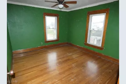 298 McKinley Avenue, Newcomerstown, OH 43832 - Photo 17