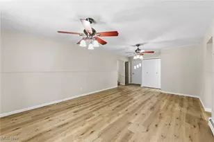 8 Shawondassee Dr, Timberlake, OH 44095 - Photo 5