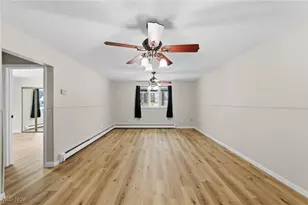 8 Shawondassee Dr, Timberlake, OH 44095 - Photo 3