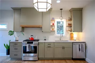 252 W College St, Oberlin, OH 44074 - Photo 3