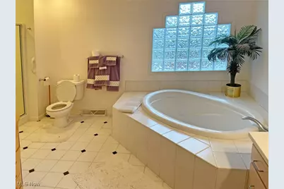 311 E 293rd Street, Willowick, OH 44095 - Photo 17