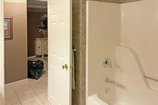 311 E 293rd St, Willowick, OH 44095 - Photo 23