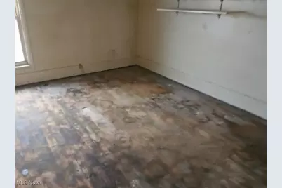 519 N Uhrich Street, Uhrichsville, OH 44683 - Photo 7