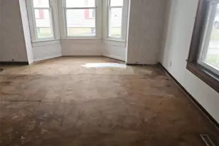 519 N Uhrich St, Uhrichsville, OH 44683 - Photo 3