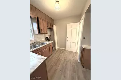 14914 Kingsford Avenue, Loveland, OH 44128 - Photo 9