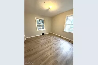 14914 Kingsford Avenue, Loveland, OH 44128 - Photo 13