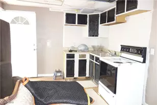 6090 Manchester Rd, New Franklin, OH 44319 - Photo 7