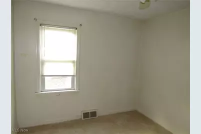 4550 Effie Road, Loveland, OH 44105 - Photo 9