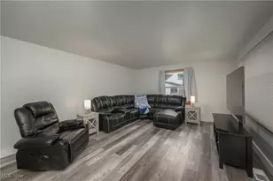 5355 Fulton Dr NW, Canton, OH 44718 - Photo 5