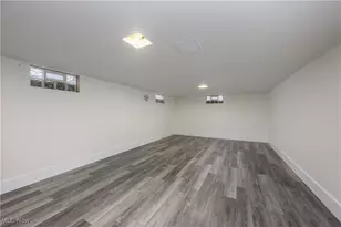 5355 Fulton Dr NW, Canton, OH 44718 - Photo 17