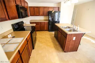 2025 Foxglove Ln, Grandview Heights, OH 44147 - Photo 13