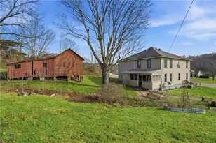 8045 Veto Rd, Belpre, OH 45714 - Photo 7