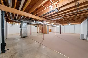 2186 Prestwick Dr, Uniontown, OH 44685 - Photo 41