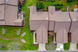 2186 Prestwick Dr, Uniontown, OH 44685 - Photo 47