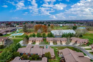 2186 Prestwick Dr, Uniontown, OH 44685 - Photo 45