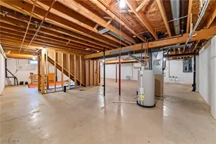 2186 Prestwick Dr, Uniontown, OH 44685 - Photo 43