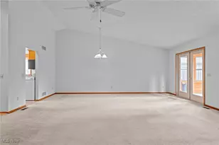 2186 Prestwick Dr, Uniontown, OH 44685 - Photo 9