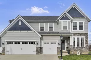 24032 Edward Ln, Columbia Station, OH 44028 - Photo 3