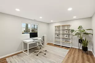 2260 E Gilwood Dr, Stow, OH 44224 - Photo 41