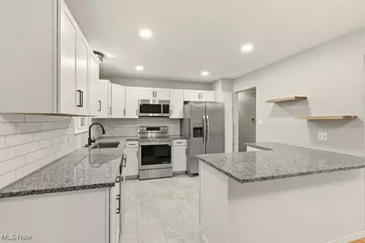 2260 E Gilwood Drive, Stow, OH 44224 - Photo 17