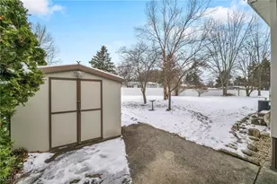 27202 Cook Rd, Olmsted Twp, OH 44138 - Photo 35