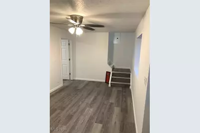 34010 Victor Drive, Eastlake, OH 44095 - Photo 7