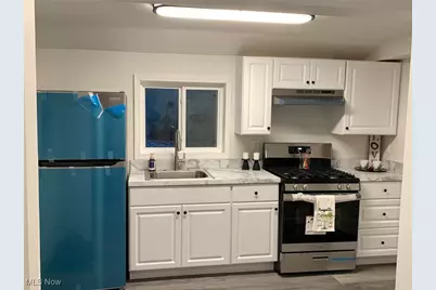 34010 Victor Drive, Eastlake, OH 44095 - Photo 15