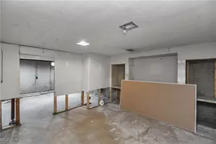 334 16th St, Elyria, OH 44035 - Photo 29