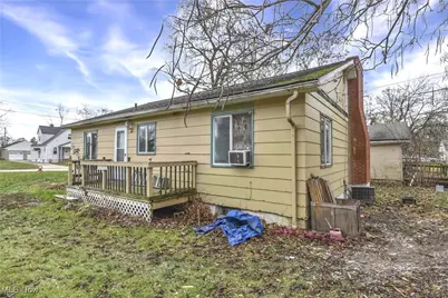 334 16th Street, Elyria, OH 44035 - Photo 7