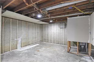 334 16th St, Elyria, OH 44035 - Photo 35