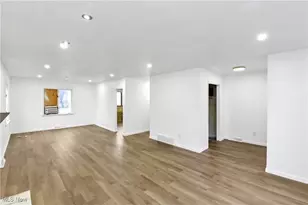 334 16th St, Elyria, OH 44035 - Photo 15