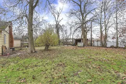 334 16th Street, Elyria, OH 44035 - Photo 5