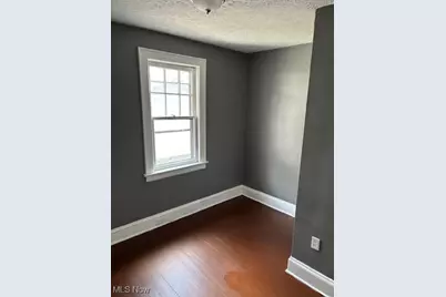 508 Eva Avenue, Akron, OH 44301 - Photo 9