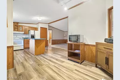 2749 Deer Pass Drive SW, Canton, OH 44706 - Photo 11