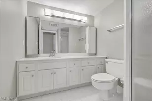 12550 Lake Ave, Oakwood, OH 44107 - Photo 33