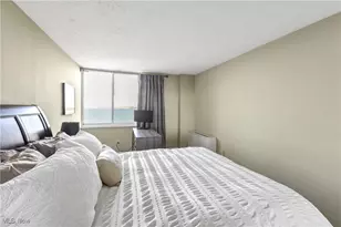 12900 Lake Ave, Oakwood, OH 44107 - Photo 21