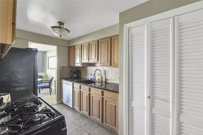 12900 Lake Avenue #924, Oakwood, OH 44107 - Photo 15