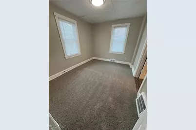 425 N Osborn Avenue, Youngstown, OH 44509 - Photo 9