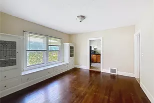 2683 Hampshire Rd, Cleveland Heights, OH 44106 - Photo 9