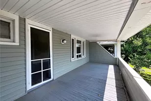 2683 Hampshire Rd, Cleveland Heights, OH 44106 - Photo 3