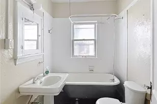 2683 Hampshire Rd, Cleveland Heights, OH 44106 - Photo 15