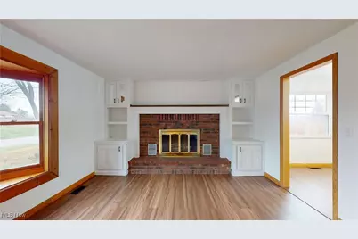 739 Campbell Drive, Belpre, OH 45714 - Photo 5