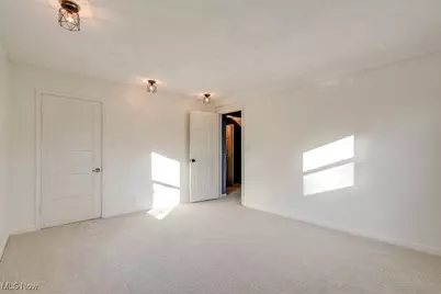 230 W 39th Street, Lorain, OH 44052 - Photo 21