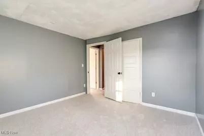 230 W 39th Street, Lorain, OH 44052 - Photo 17