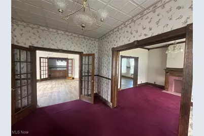 315 Carolina Avenue, Chester, WV 26034 - Photo 15