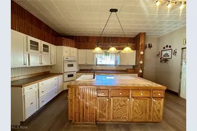 315 Carolina Avenue, Chester, WV 26034 - Photo 3