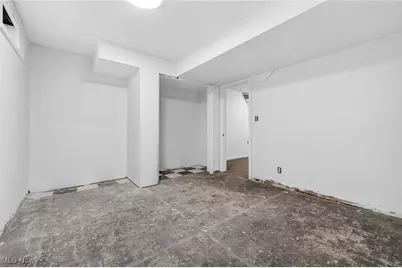 7698 Chillicothe Road, Mentor, OH 44060 - Photo 37