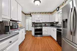 7698 Chillicothe Rd, Mentor, OH 44060 - Photo 19