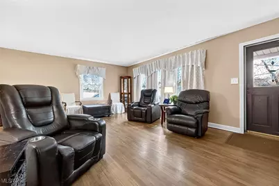 7698 Chillicothe Road, Mentor, OH 44060 - Photo 17